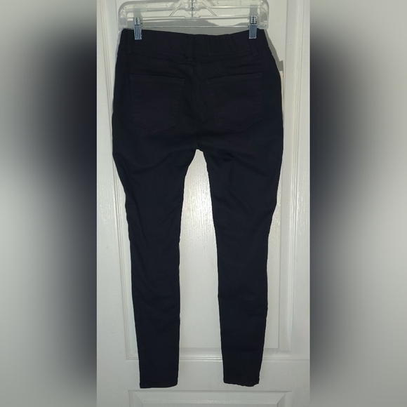 US 4 Long Goodthreads Women's Pull-on Jean, Black - Picture 3 of 4